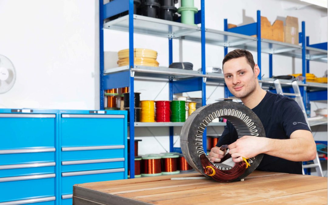 Lukas Diedrich, Auszubildender im 4. Lehrjahr, angehender Elektroniker für Maschinen- und Antriebstechnik, seit 2016 im Unternehmen